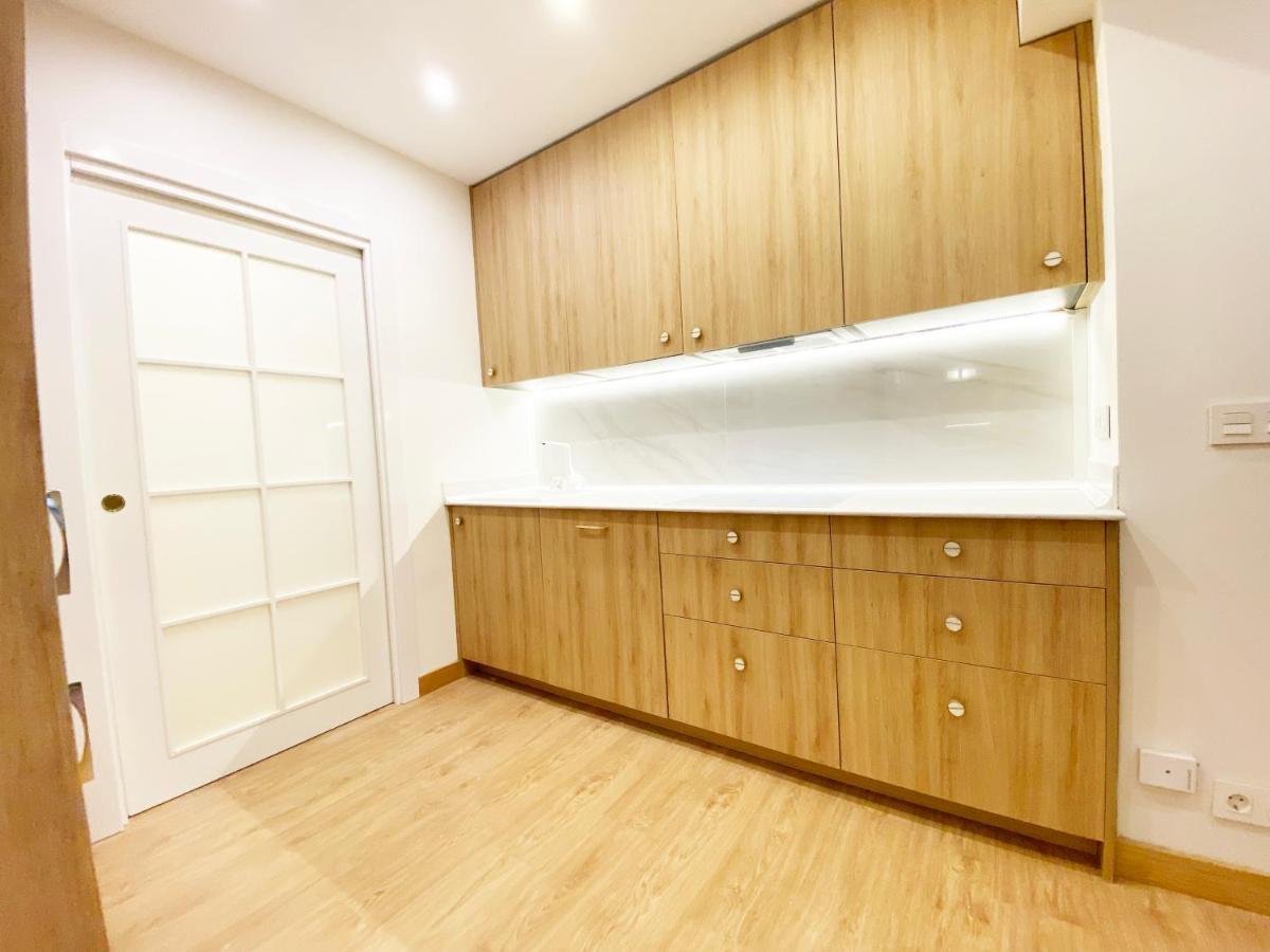 Paradise Luxurious Flat, Free Parking, 3 Double Rooms, Terrace, Jacuzzi, Fully Renovated سان سيباستيان المظهر الخارجي الصورة