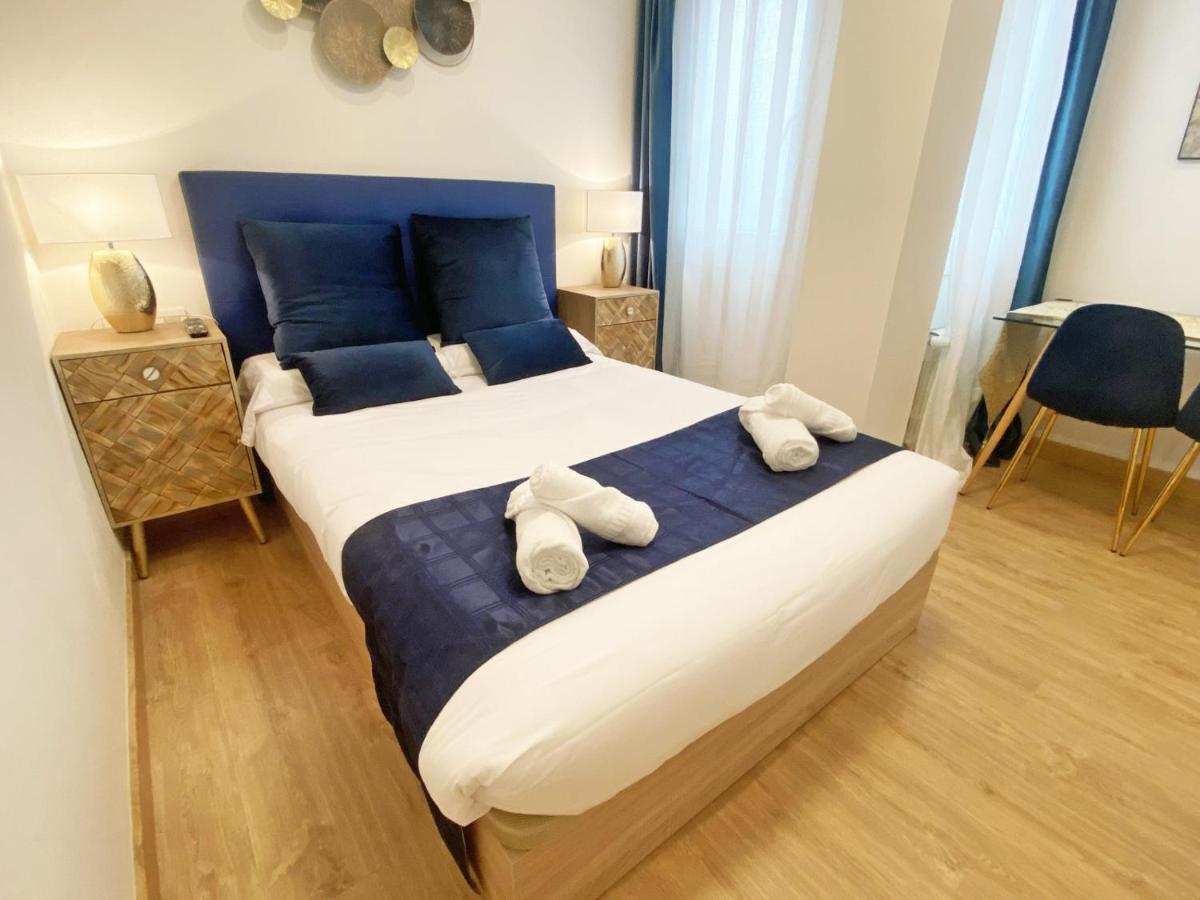 Paradise Luxurious Flat, Free Parking, 3 Double Rooms, Terrace, Jacuzzi, Fully Renovated سان سيباستيان المظهر الخارجي الصورة